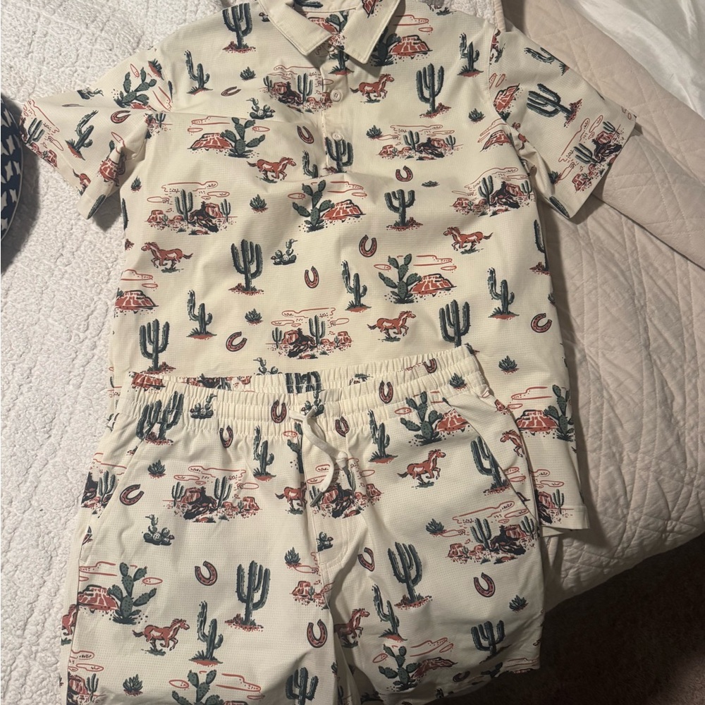 Puma golf Cream Desert Print Shorts and polo set